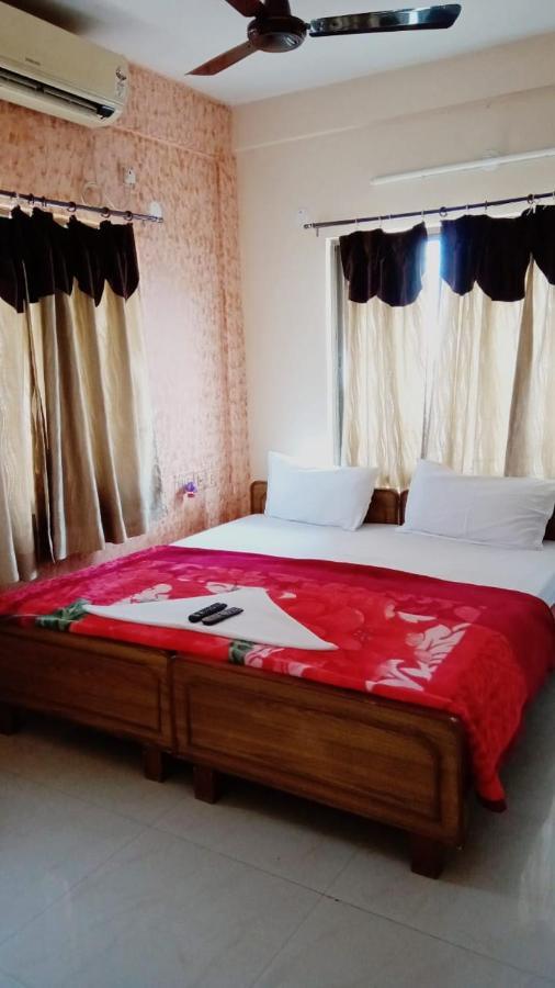 The Tavern Orchid Hotel 加尔各答 外观 照片