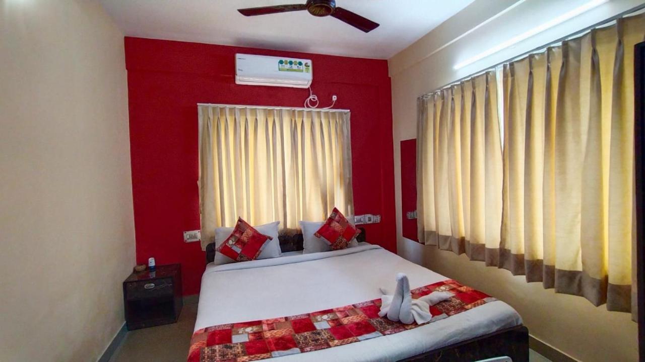 The Tavern Orchid Hotel 加尔各答 外观 照片